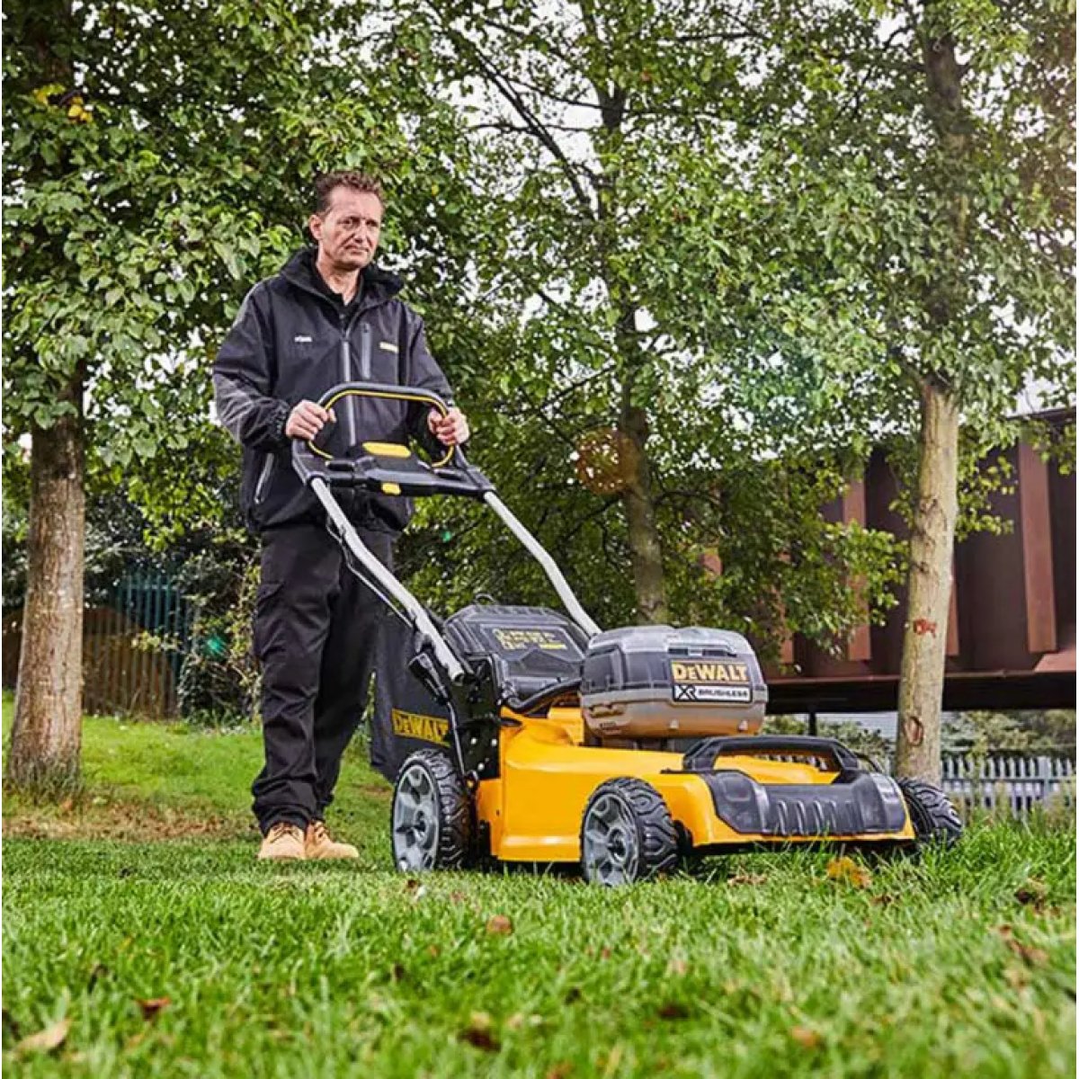 DEWALT 36V BRUSHLESS 2 X 5.0AH 19″ (480MM) LAWN MOWER KIT DCMW564P2-XE SKU..174621